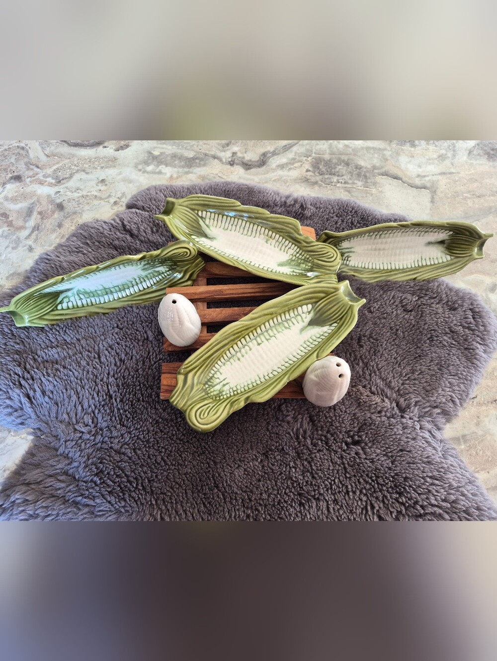 Vintage Green Corn-on-the-Cob Ceramic Serving Dishes - Set of 4